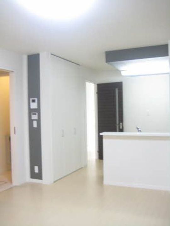 新潟県新潟市東区粟山4(アパート)の賃貸物件の居間