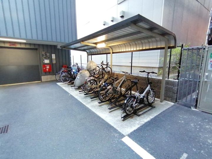 アルティザ仙台花京院の地図