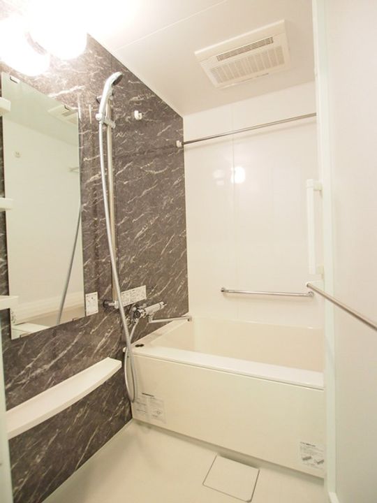 マストライフ虎ノ門の風呂