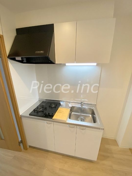 ヴィラナリー関目のキッチン