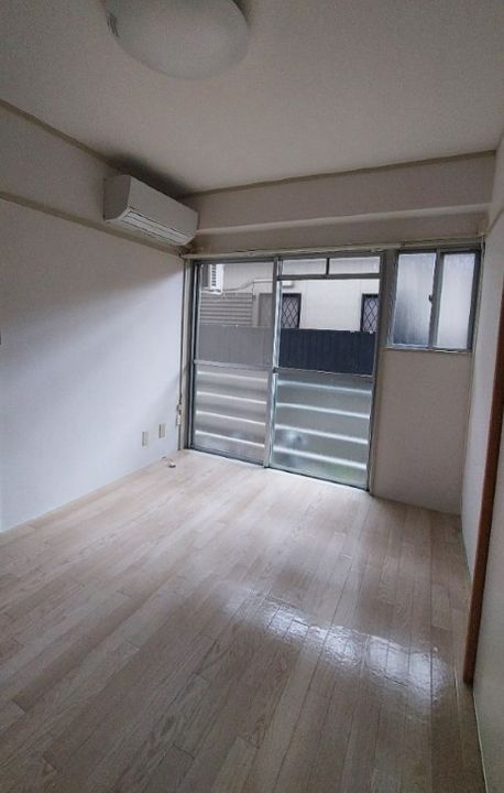 宮城県仙台市若林区穀町(マンション)の賃貸物件の居間