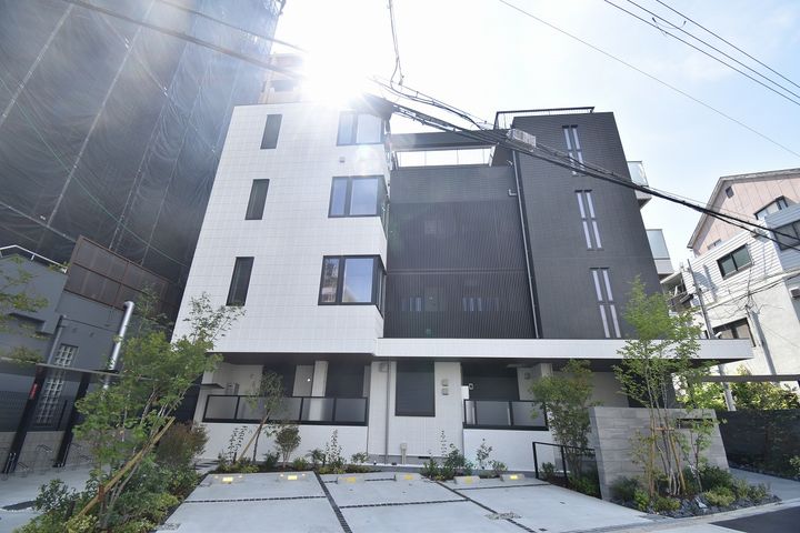 With Wan Residence大今里の外観