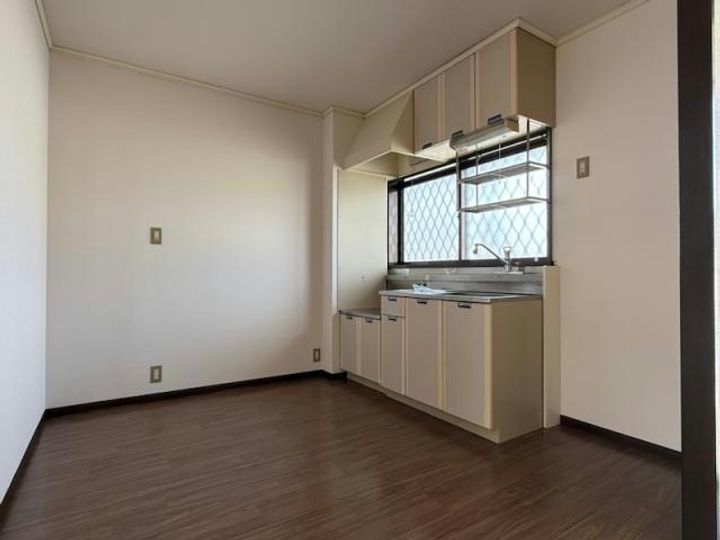 エンゼルハイムアオキの居間