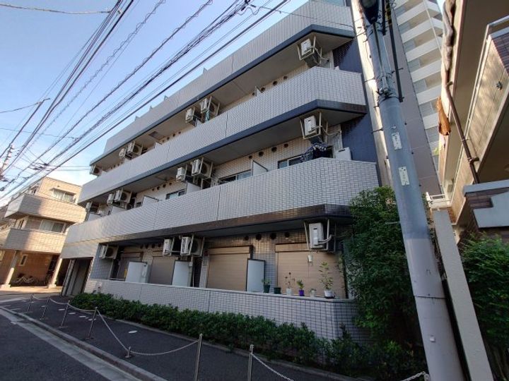 アヴァンツァーレ巣鴨の地図
