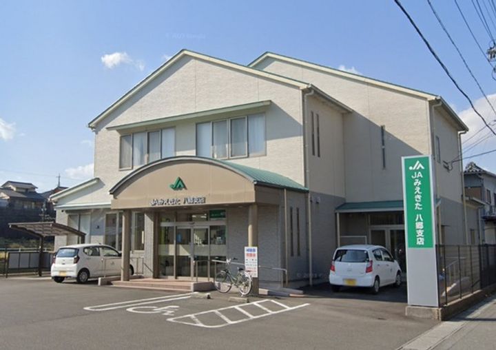 キャッスル シャーメゾンの周辺