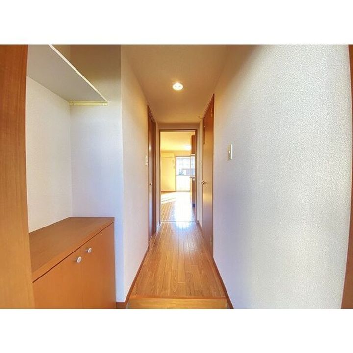 シャルマンソレイユAの玄関