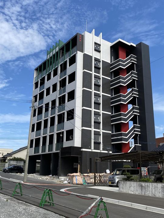 MDIアクトスペリタ折尾駅前の外観