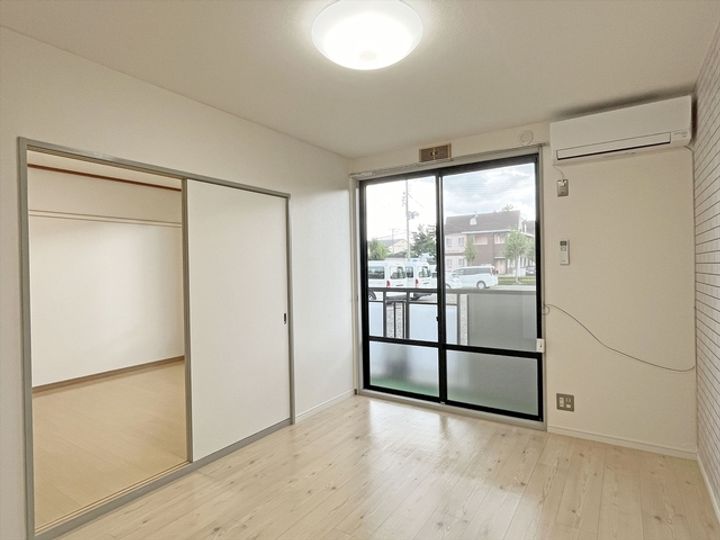 サザンウェーブの居間