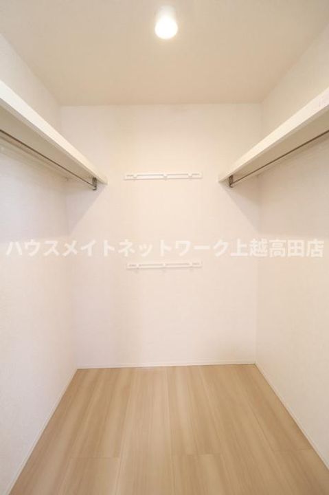 ガルリポーズ IIの内装