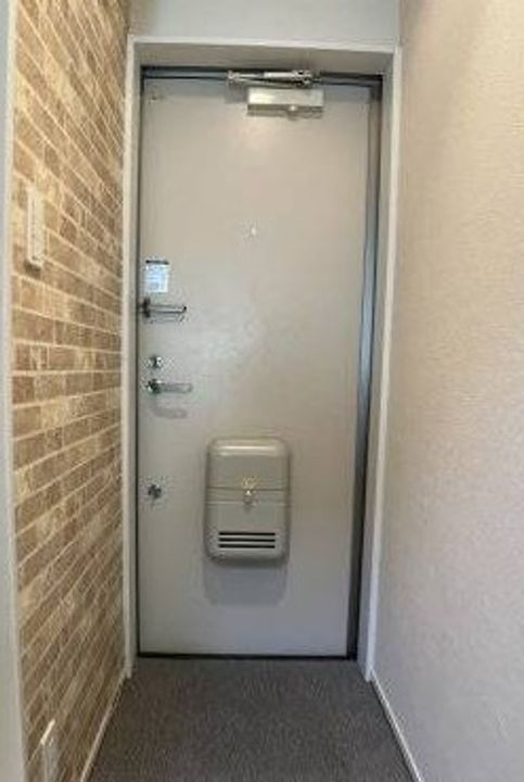 BLISS TERRACE川崎堤根PRIMEの玄関