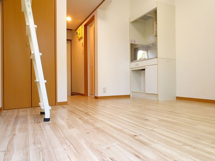 東京都中野区南台4(アパート)の賃貸物件の居間