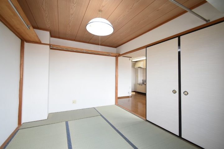 外薗ビルの内装