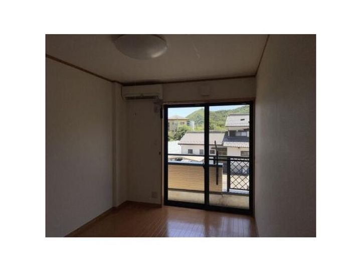 岐阜県岐阜市雄総緑町5(アパート)の賃貸物件の居間