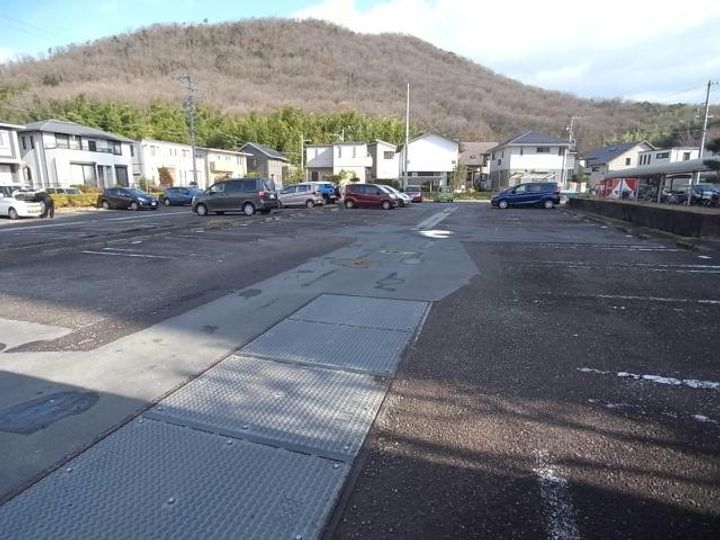 岐阜県各務原市那加西市場町4(アパート)の賃貸物件の地図