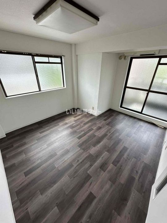 兵庫県明石市中朝霧丘(マンション)の賃貸物件の居間