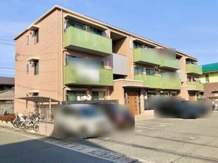 シャーメゾンANTICAの外観