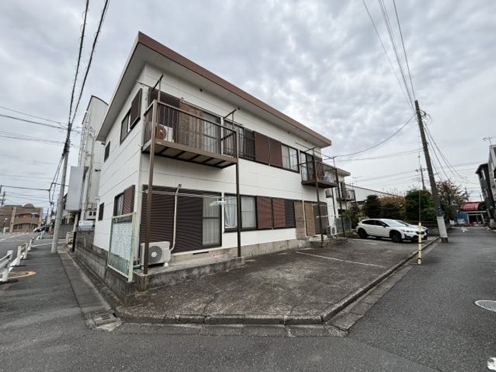 ガーデンハイツ平岡の外観