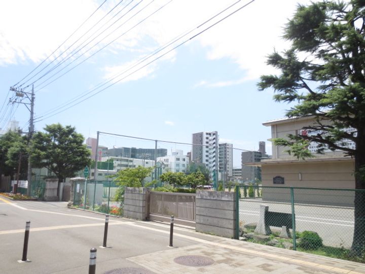 T&F本厚木ビルの周辺