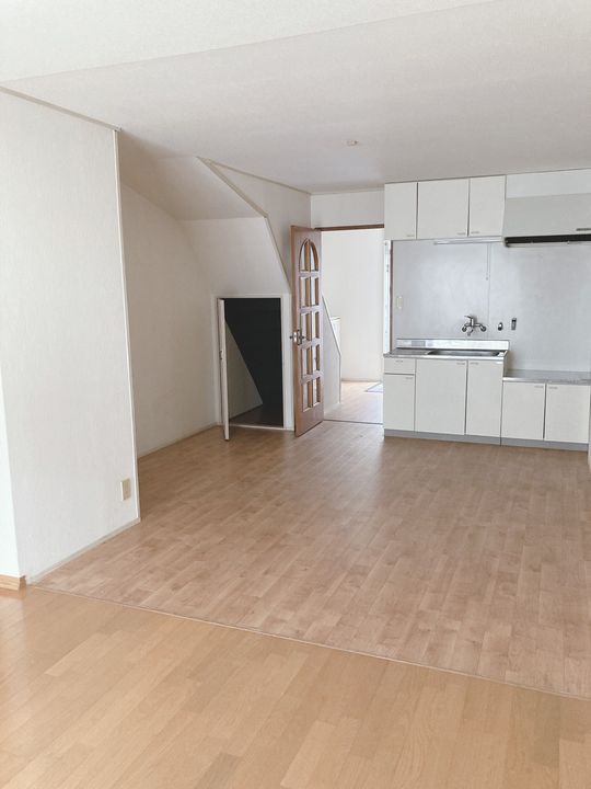 大阪府枚方市船橋本町2(一戸建)の賃貸物件の居間