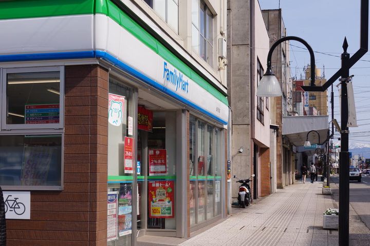 ミタス 【Me+】の周辺