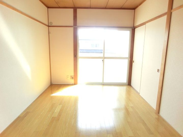 サンエスコーポの居間