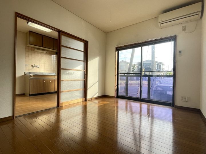 新潟県新潟市東区もえぎ野2(アパート)の賃貸物件の居間