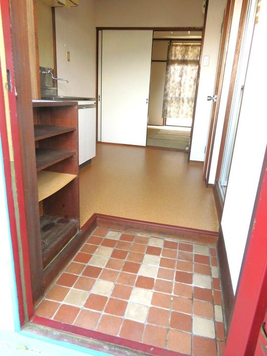 イナモハイツの玄関