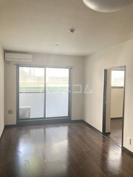 アプロアメニティ南浦和の居間