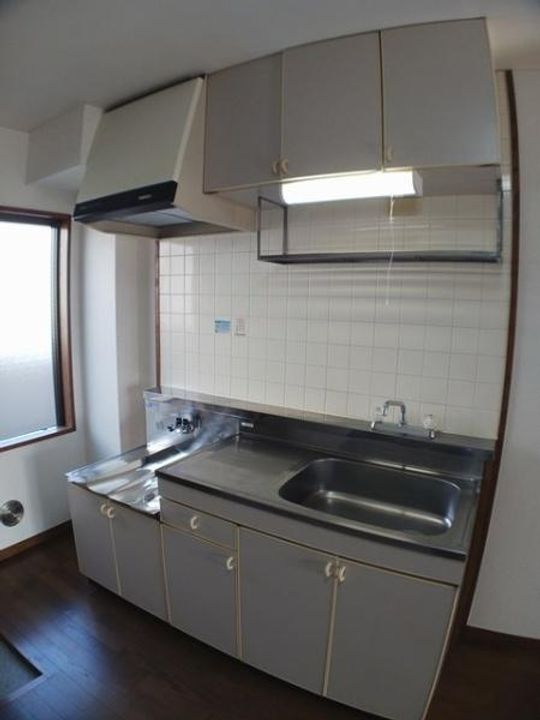 千葉県四街道市鹿渡(マンション)の賃貸物件のキッチン