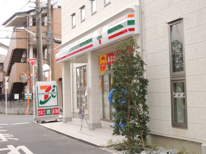 野村ビルの周辺