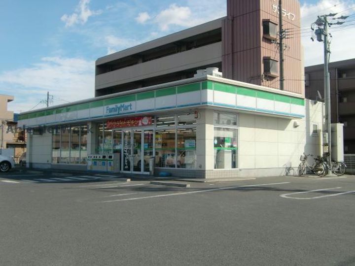 カーサ江島 B棟の周辺