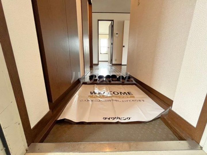 エスポワールいずみの玄関