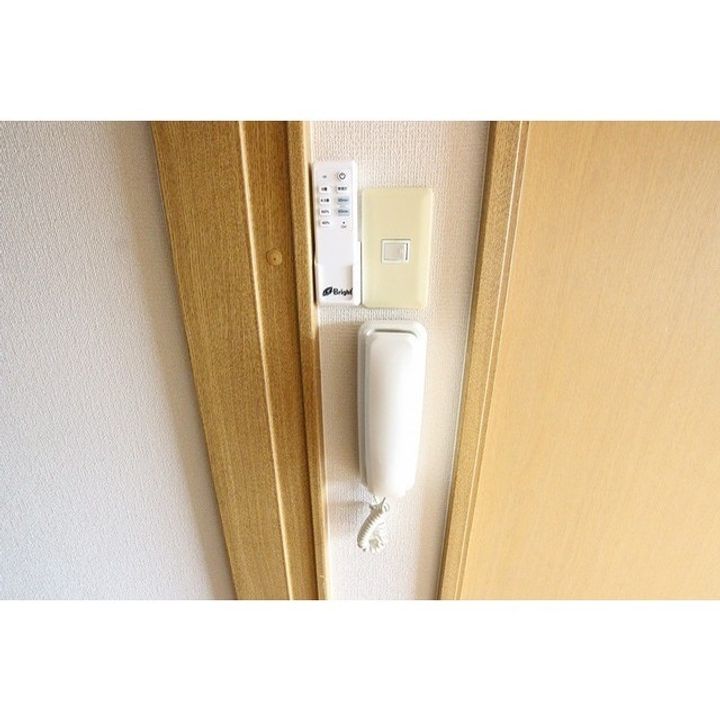 カレント江見の内装