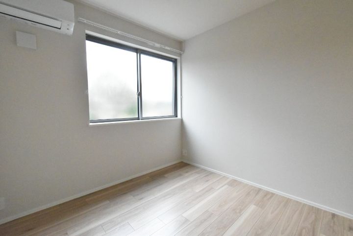 レオニスの内装