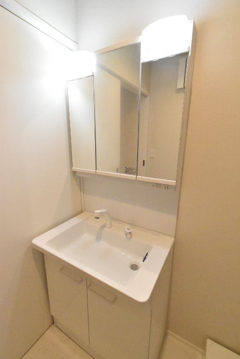 レオニスの内装