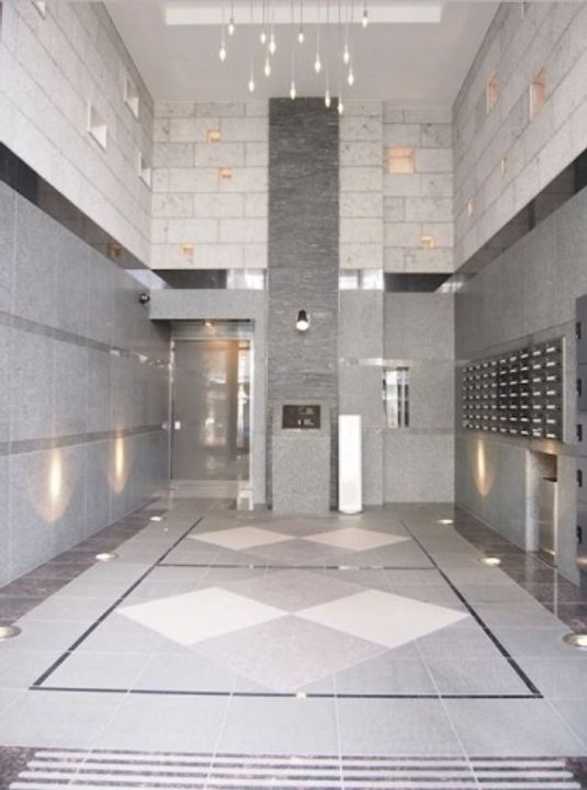 ルーブル仲六郷弐番館の地図