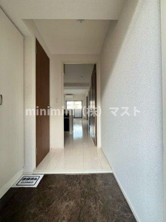 大阪府大阪市浪速区塩草2(マンション)の賃貸物件の玄関