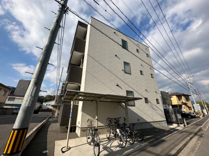Led矢賀駅前の外観