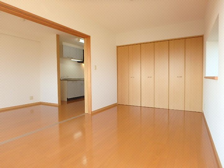 緑川マンションの内装