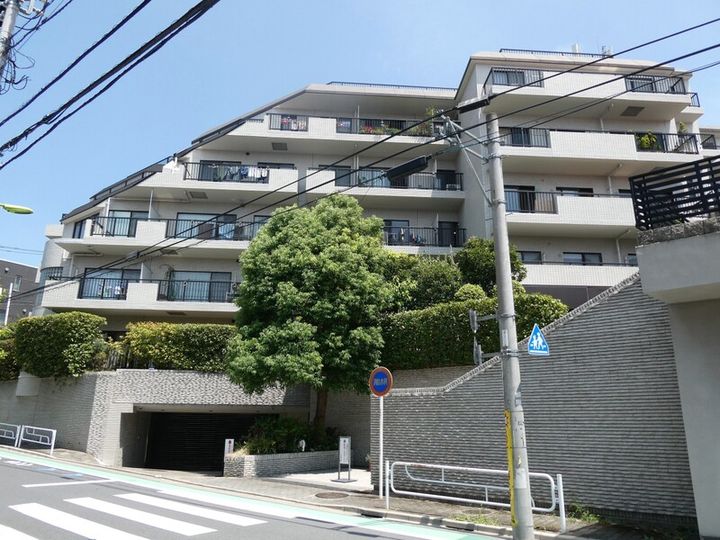 パレ駒場の外観