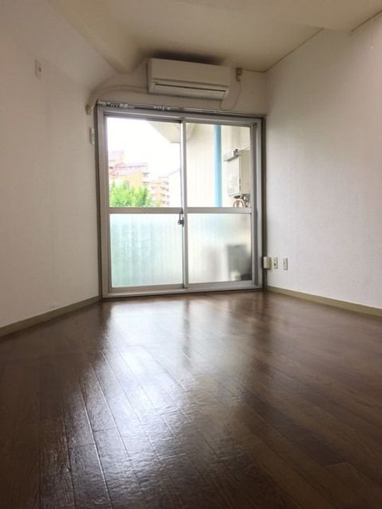 東京都中野区大和町1(マンション)の賃貸物件の居間