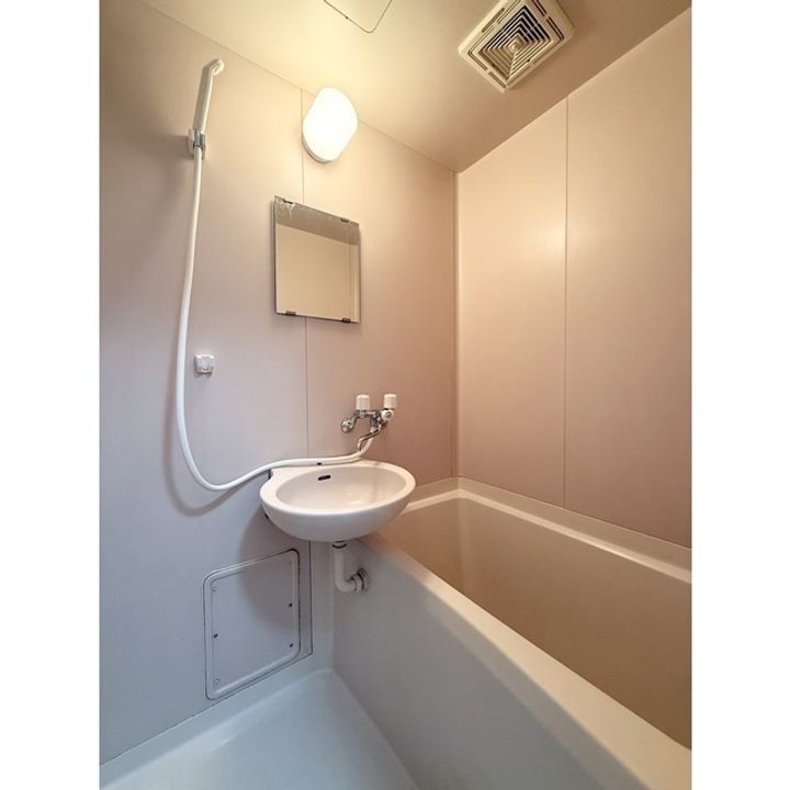 リッチフィールドイン川間の風呂