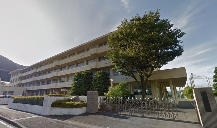 スカイコートの周辺