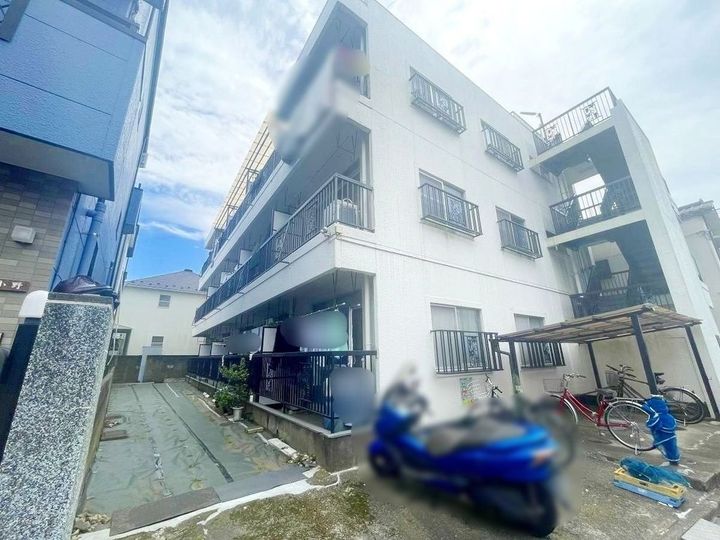 プラチナコートの外観