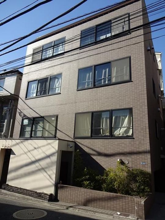 ジュネス西麻布の外観
