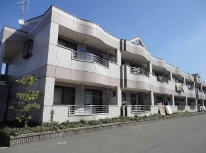 ガーデンハイム参番館の外観