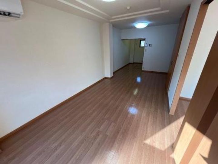 ガーデンハイム参番館の居間