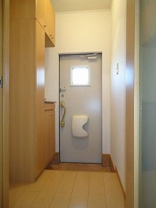群馬県前橋市下小出町3(アパート)の賃貸物件の玄関