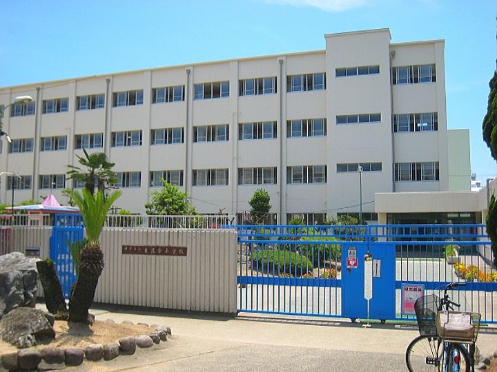 クイーンズコート東落合B棟の周辺