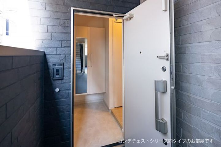栃木県宇都宮市下荒針町(アパート)の賃貸物件の玄関